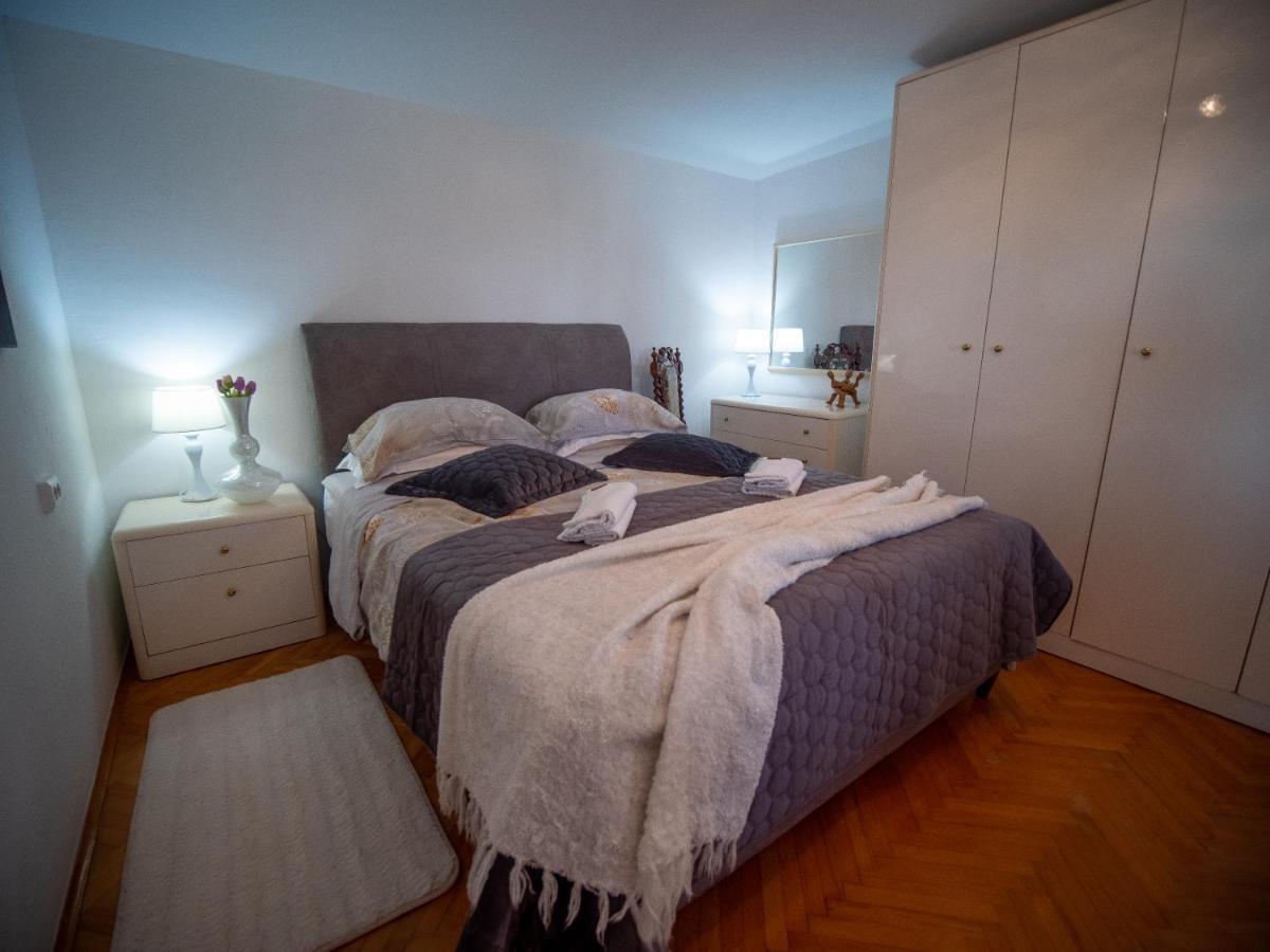 Art Apartment Sole Pula Exteriér fotografie